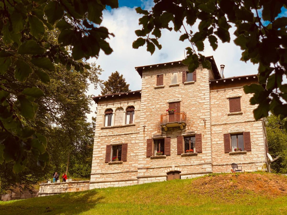 Giulio Mountain B&B Ala Buitenkant foto